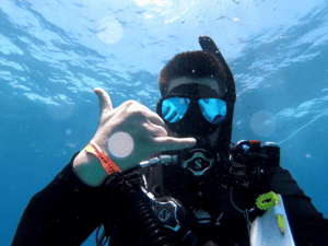 Norman Hunt scuba diving